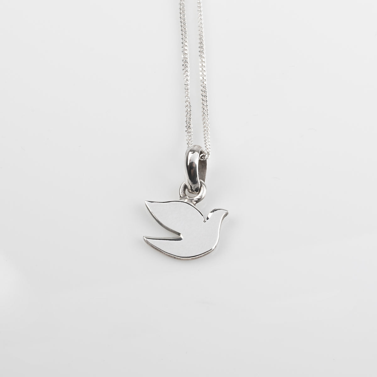 DIJE PALOMITA CON CADENA PANCER DE PLATA 950
