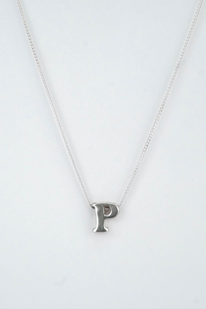 Collar Letra P