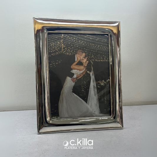 MARCO 18*24 LISO PLATA