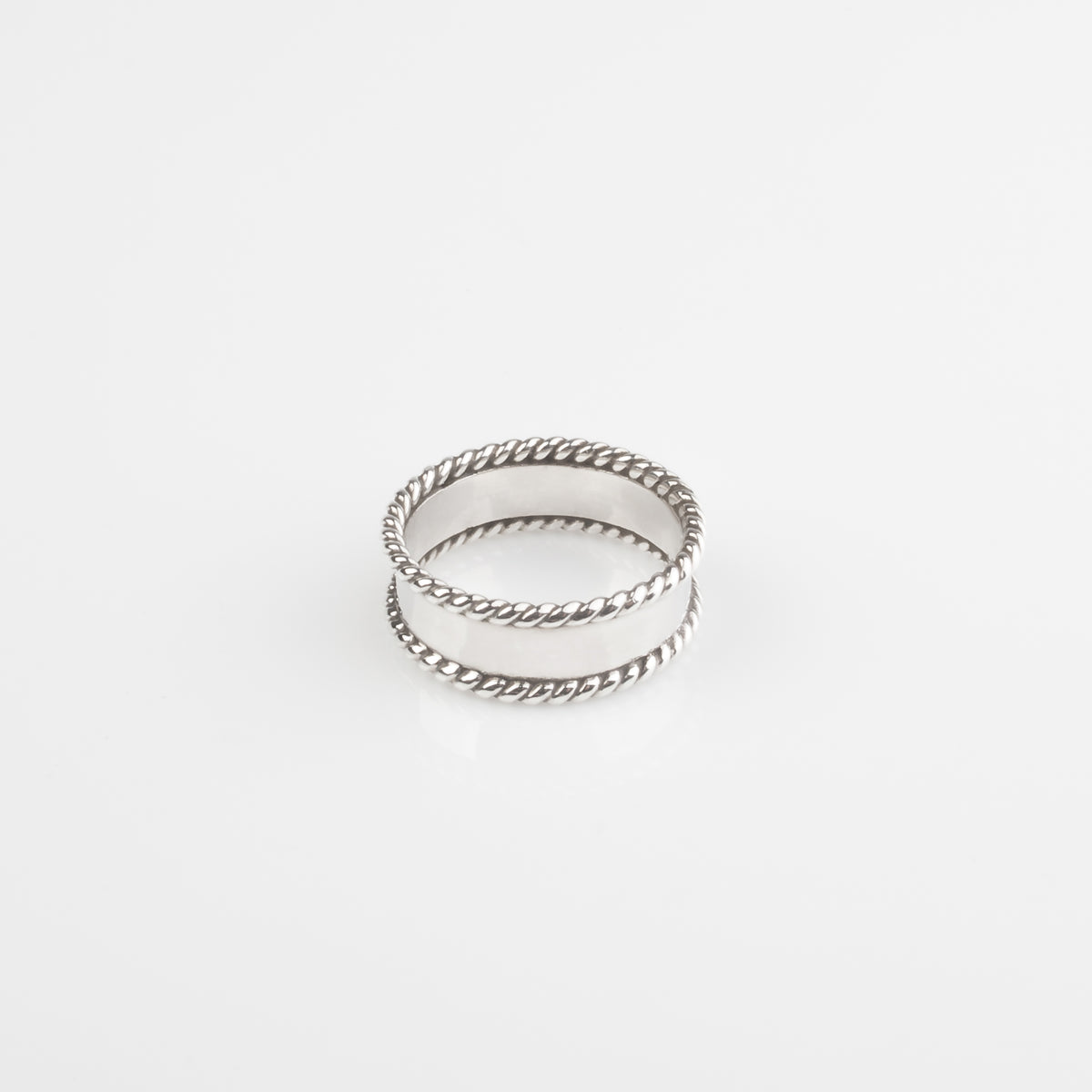 ANILLO ENTORCHADO LISO