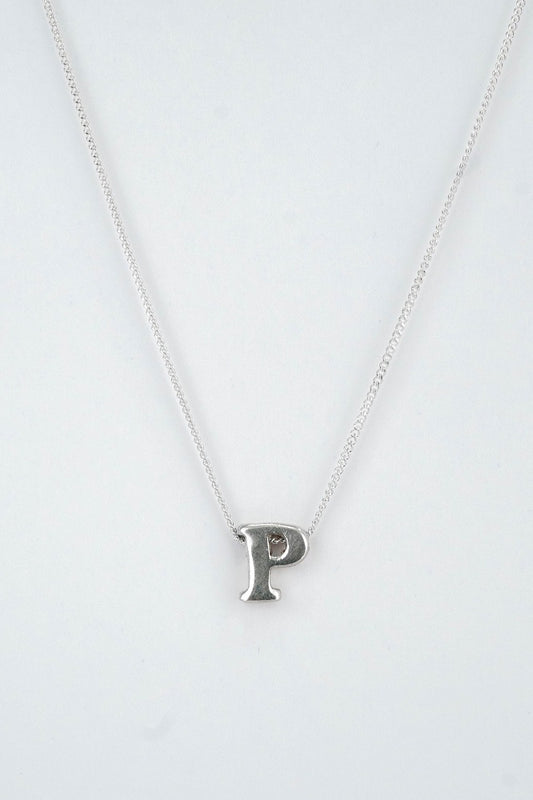 Collar Letra P