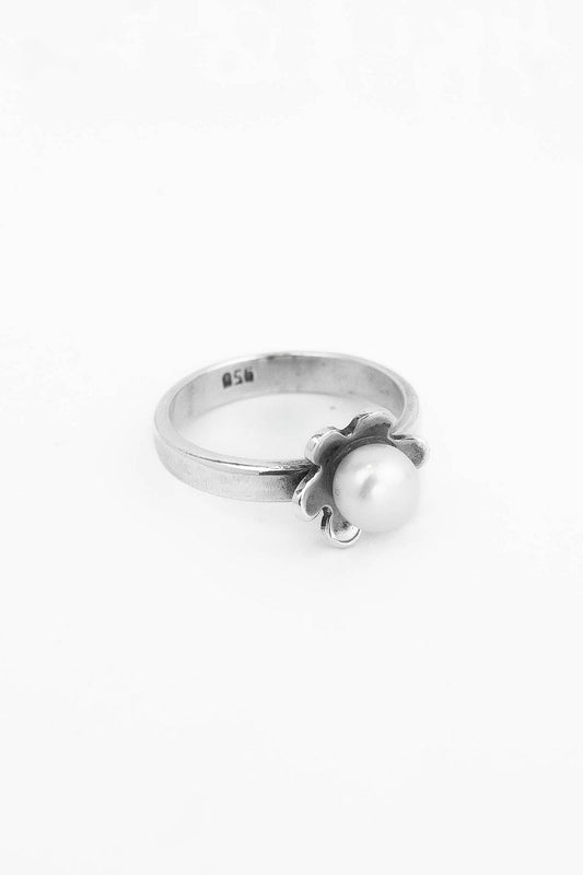 ANILLO FLOR PERLA GRANDE